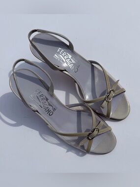 Ferragamo "Francis" Clear /Calf Beige Slingback Sandals
Size 6.5 B Italy